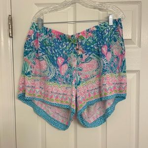 Lilly Pulitzer Katia shorts XL EUC